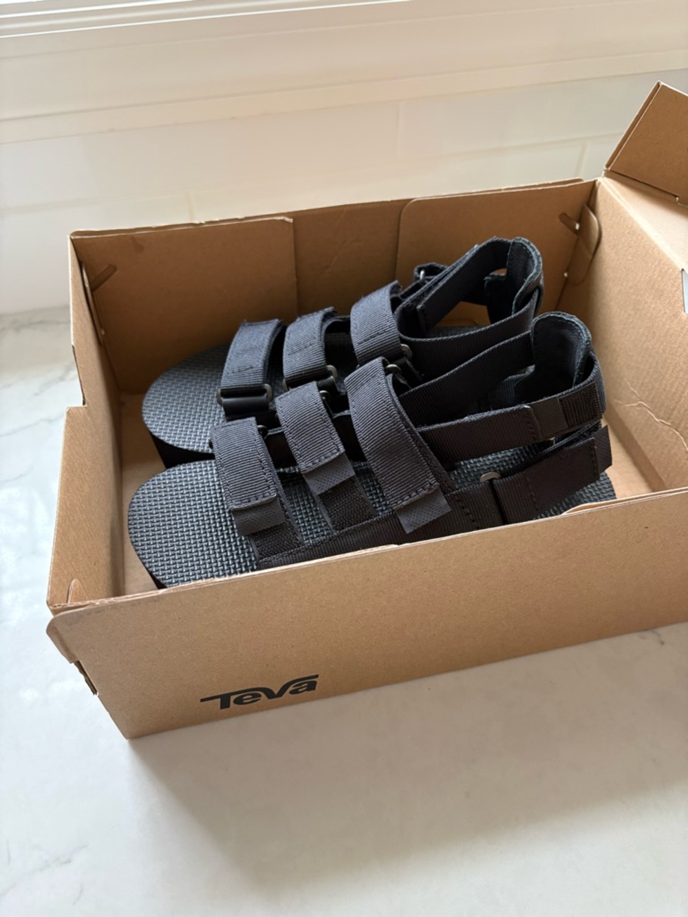 NEW Teva Mevia Flatform Platform Sandals Size 5 Black NWT